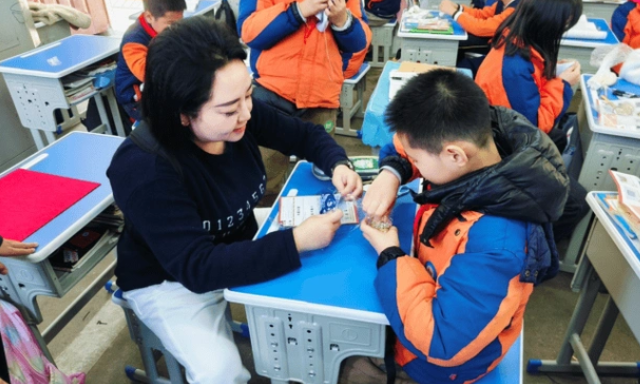 是烽火的爆发还是命运的无奈让我们跟随着镜头走近宗族战纷争